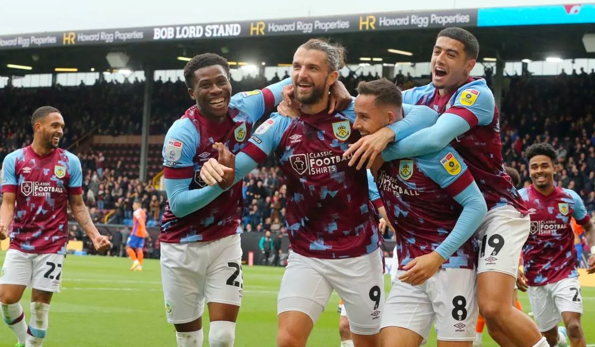 Cầu thủ nổi tiếng từng khoác áo Burnley FC