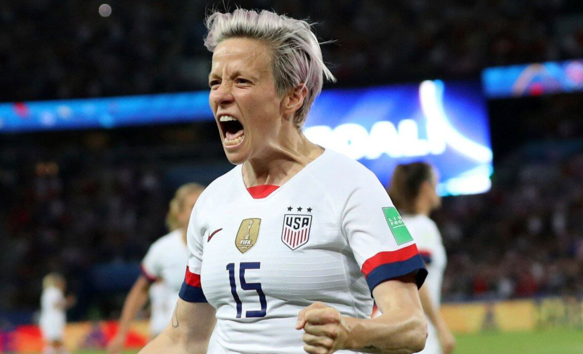 Phong cách chơi bóng của Megan Rapinoe thường linh hoạt, sáng tạo